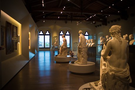 third floor, Bartolini's sculptures
